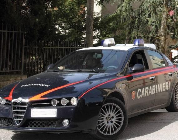 Discarica abusiva di 300 metri quadri scoperta dai carabinieri